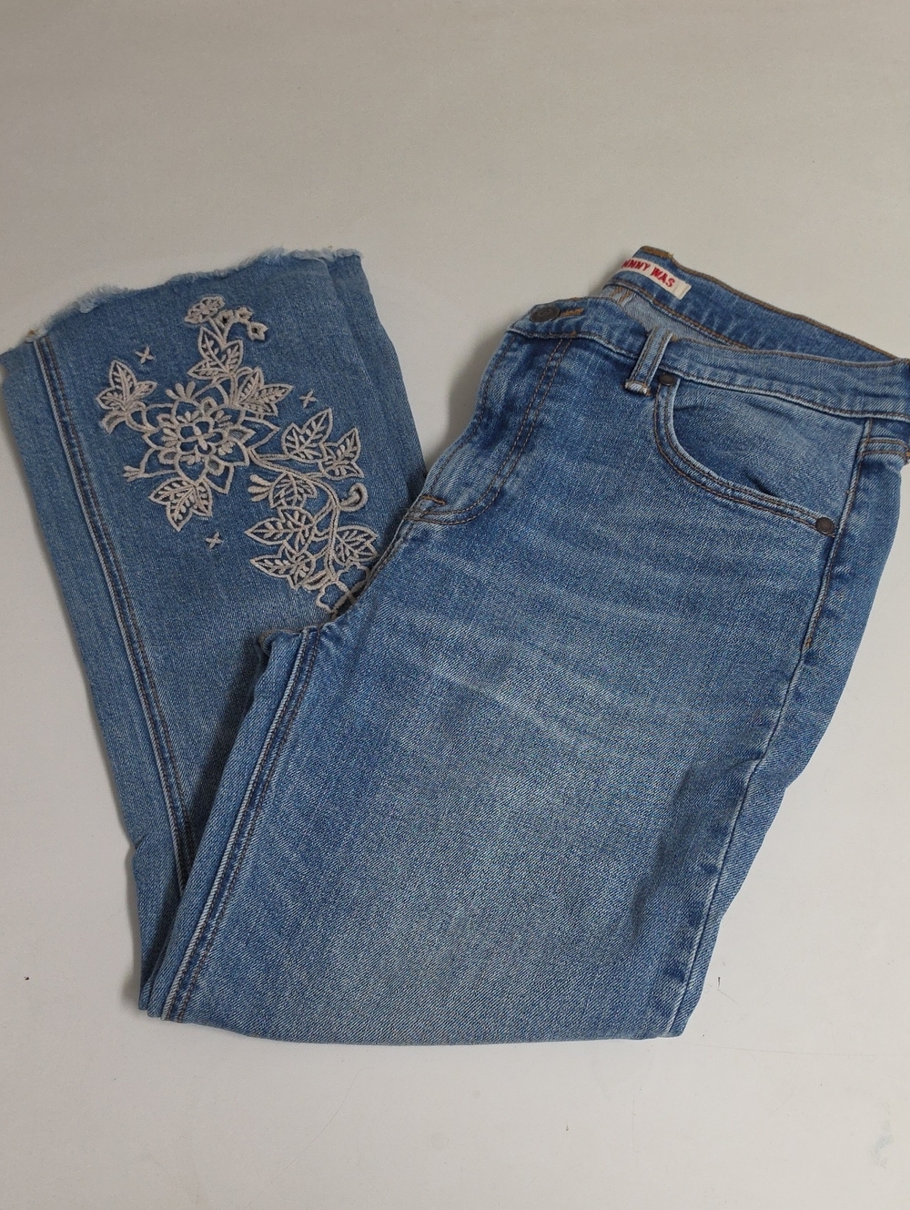 Johnny Was Mid-Rise Embroidered Cropped Baby Boot Jeans